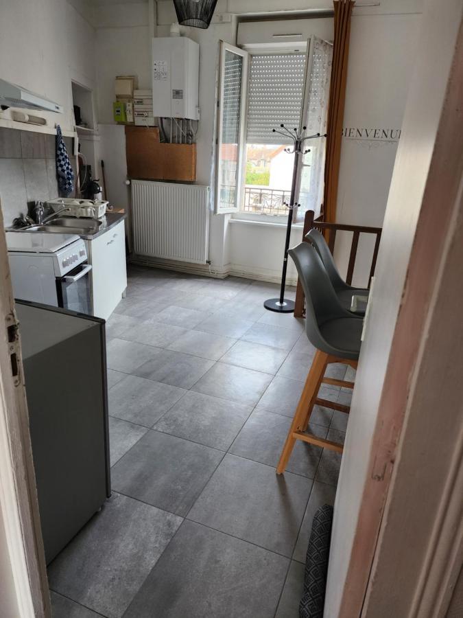 Appartement Duplex F2 Tout Confort Proche Centre Ville Avec Parking Gratuit Montluçon Exteriér fotografie