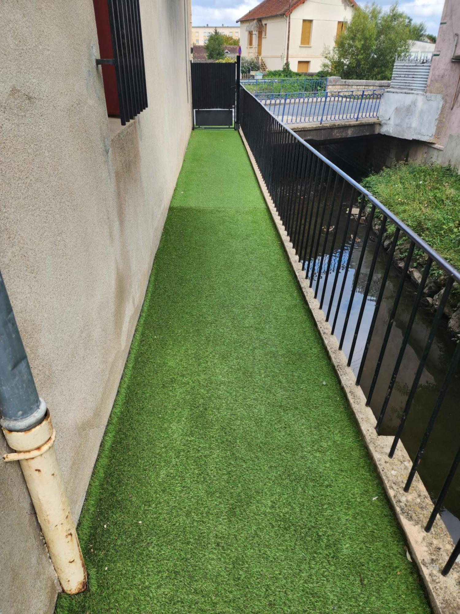 Appartement Duplex F2 Tout Confort Proche Centre Ville Avec Parking Gratuit Montluçon Exteriér fotografie